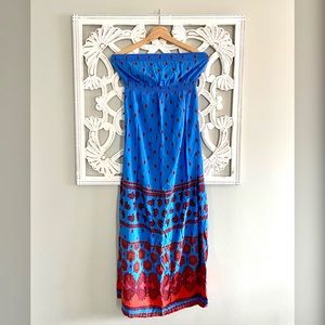 Strapless maternity dress